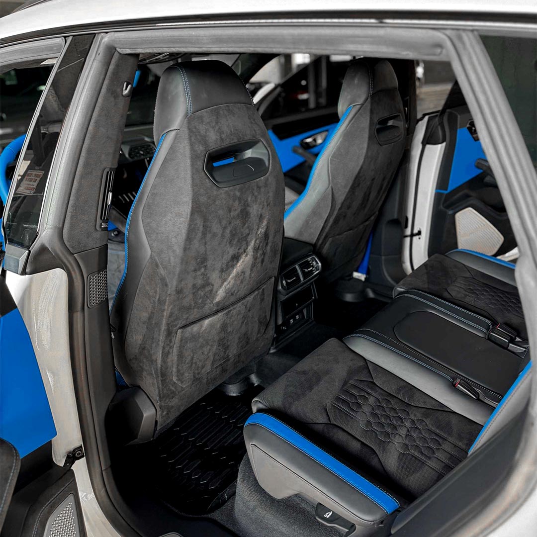 Lambo interior black and blue cloth seats