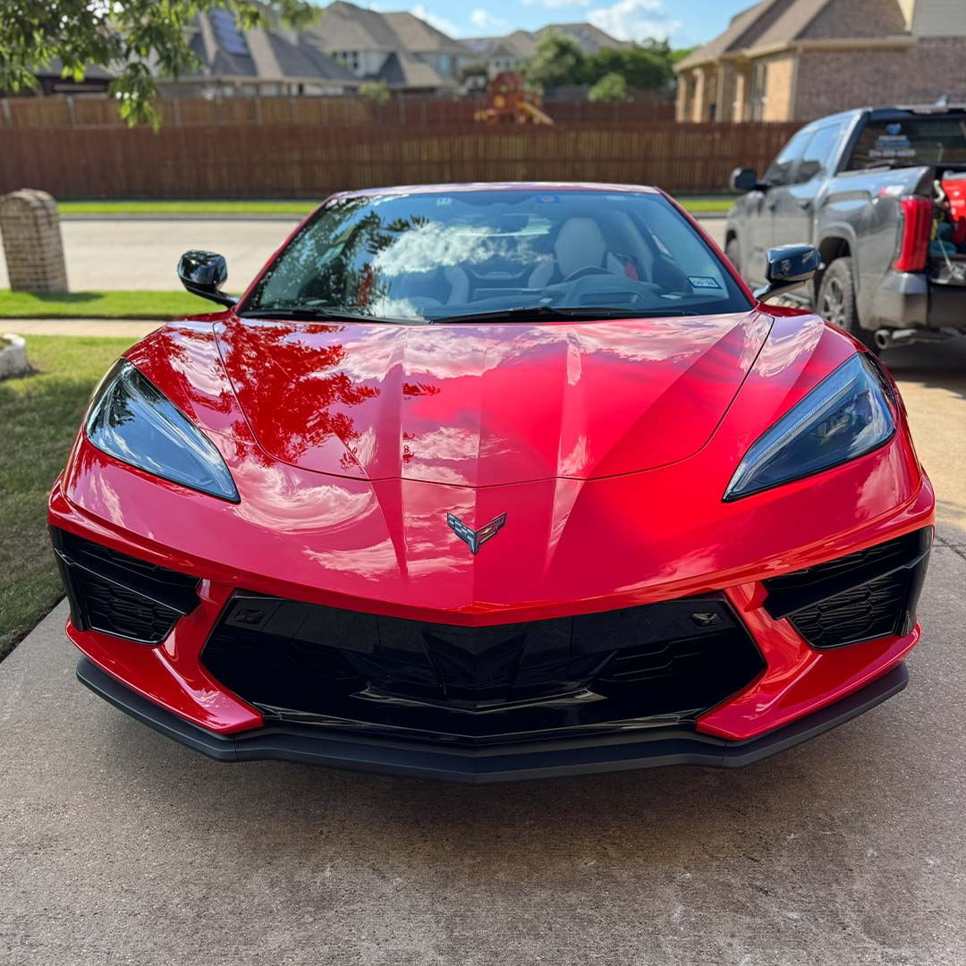 Closeup-of-red-corvettep-hood-after-completed-ceramic-coating-01