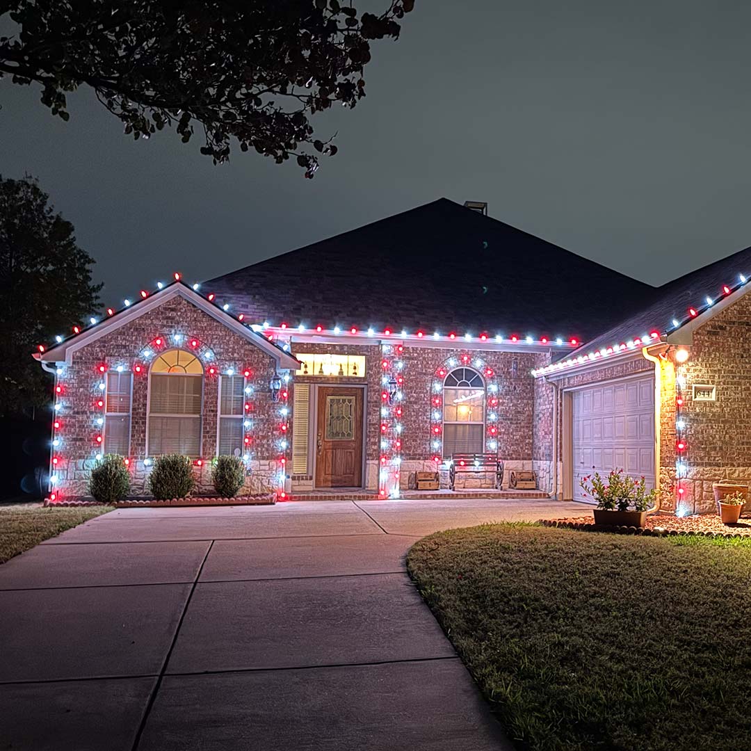 Professional Christmas light installation on a one-story home in Dallas-Fort Worth, TX